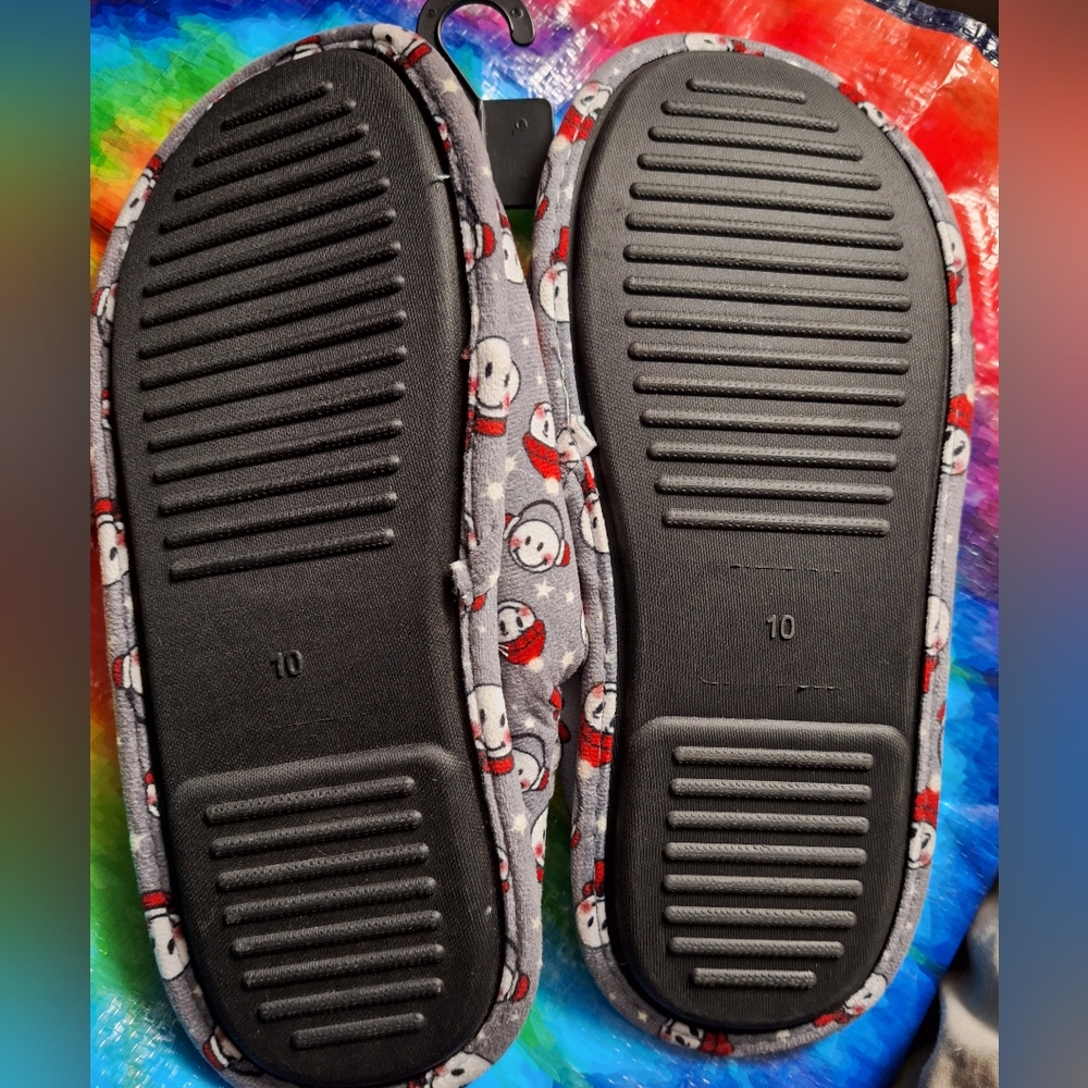 Men's Slippers - Picture 3 of 4